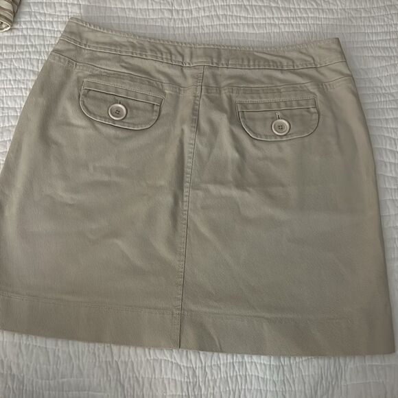 Ann Taylor loft khaki skirt size 10 - Picture 4 of 8